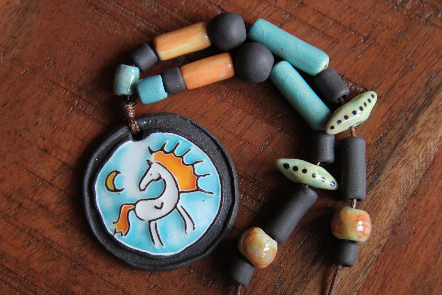 Horse under the Moon - Necklace Set