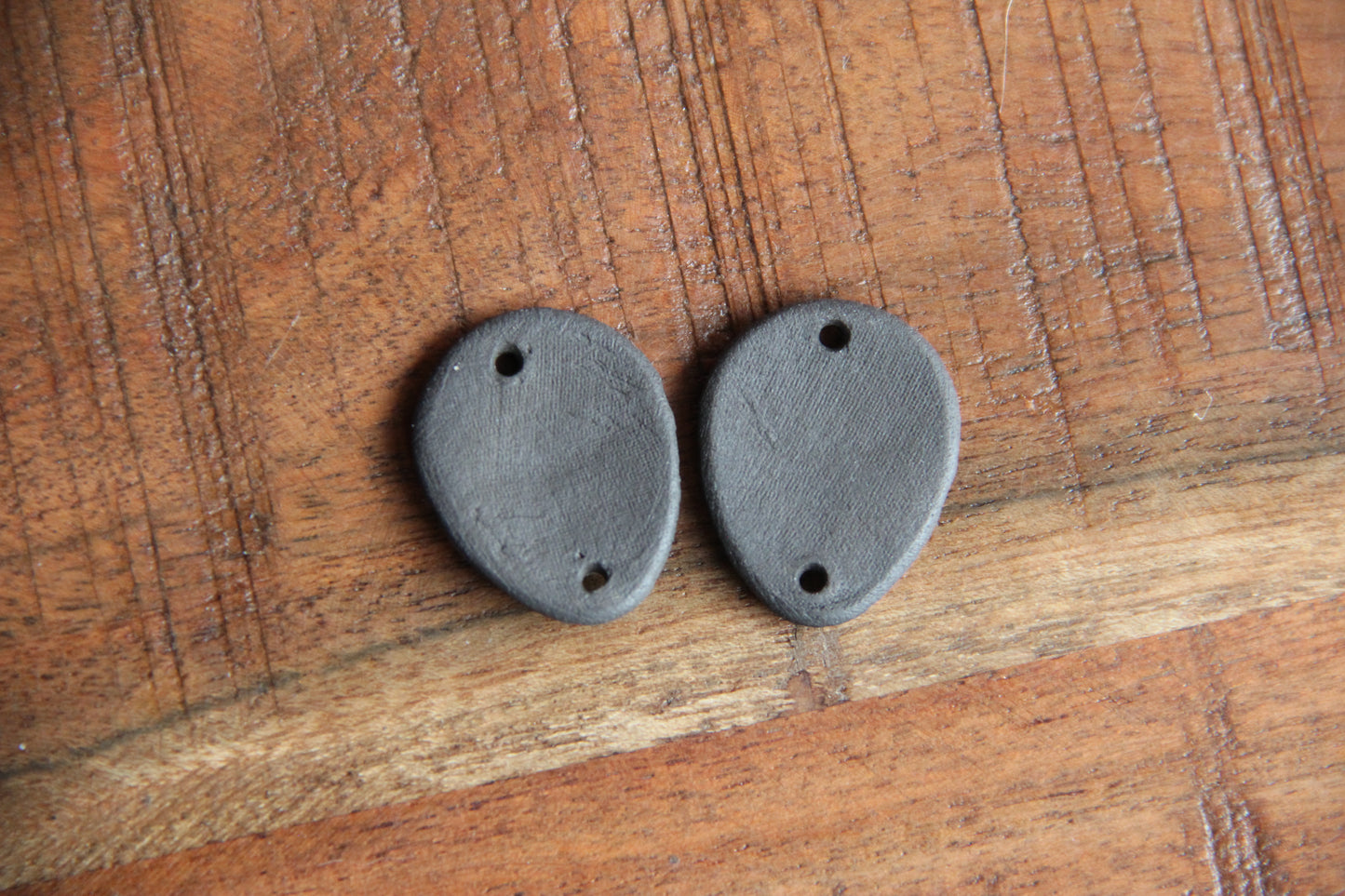 CONNECTORS - A pair of ceramic earring FOLK FLOWER