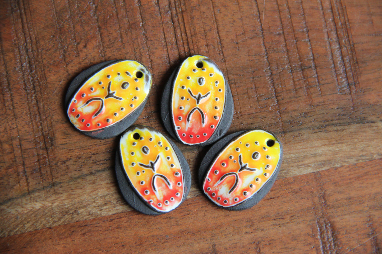 Little happy people - A pair of ceramic earring dangles