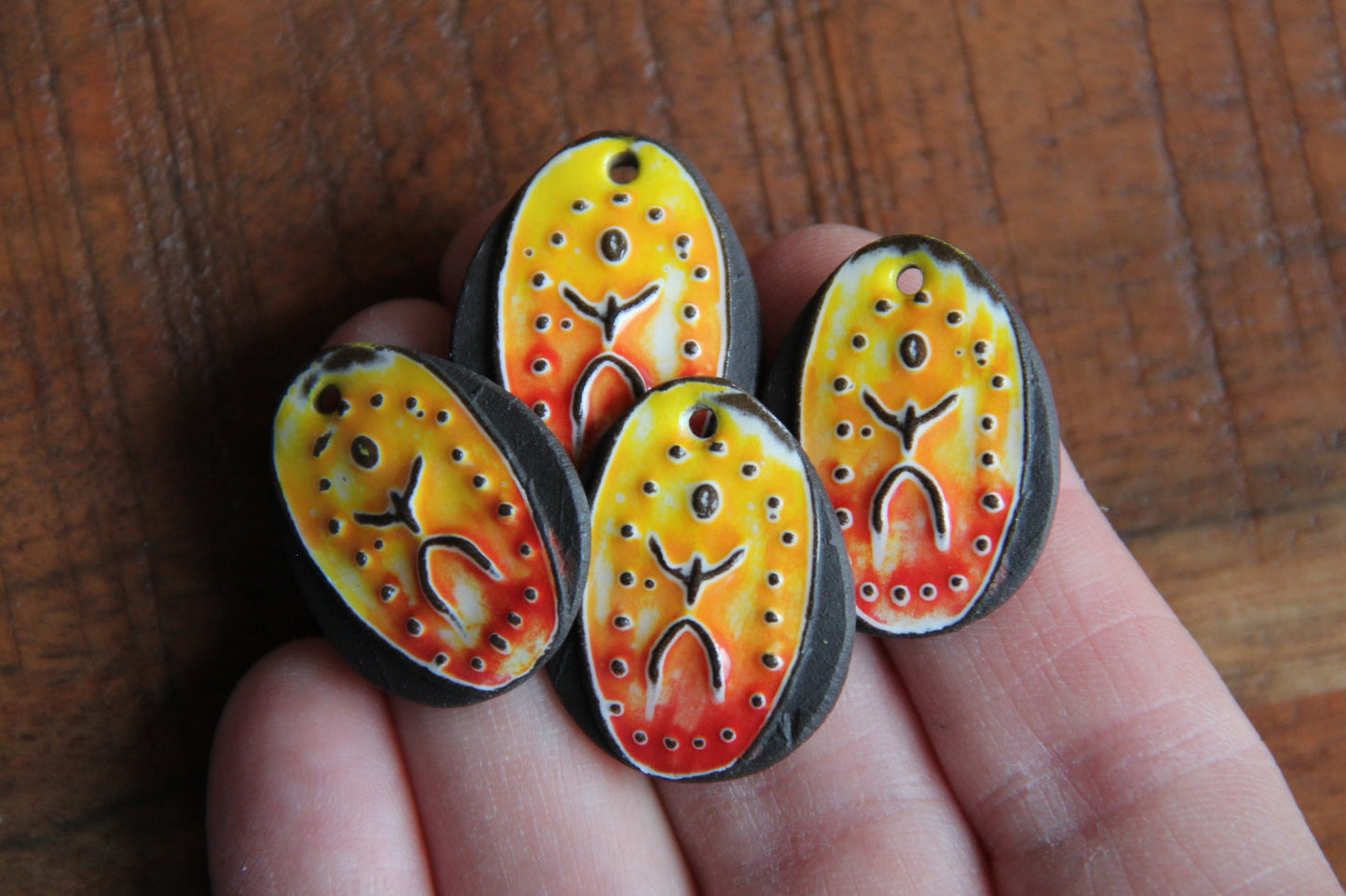 Little happy people - A pair of ceramic earring dangles