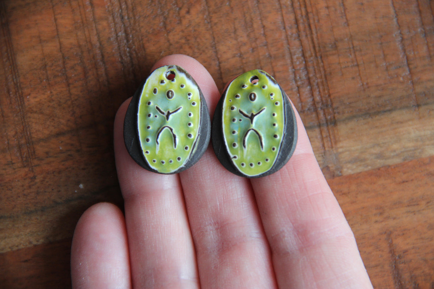 Little happy people - A pair of ceramic earring dangles