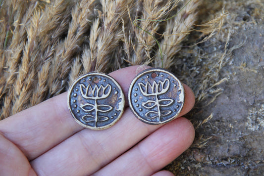 A pair of ceramic earring FOLK FLOWER dangles in rustic style