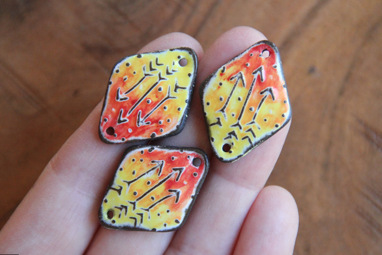 Which Way to Go - A set of 3 ceramic connectors with arrows