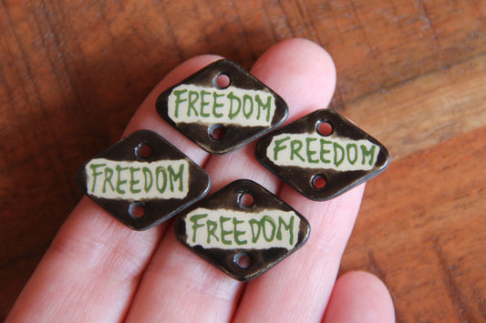 FREEDOM - a pair of ceramic CONNECTORS
