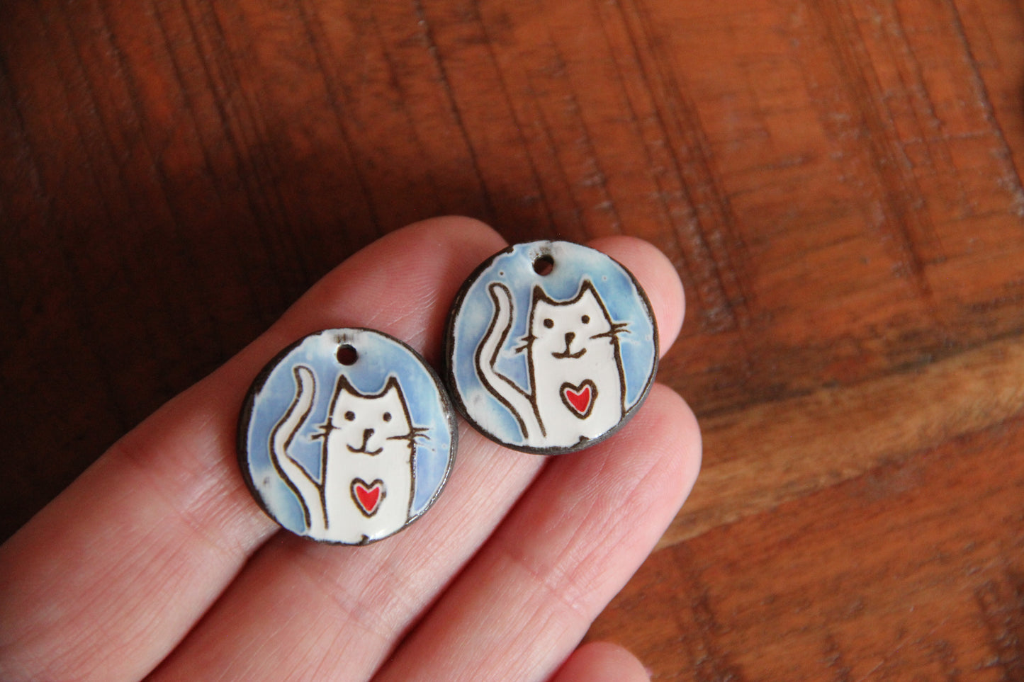 Kitty with red heart - ceramic earring dangles