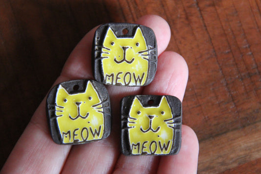 Kitty TRIO - 3 ceramic dangles