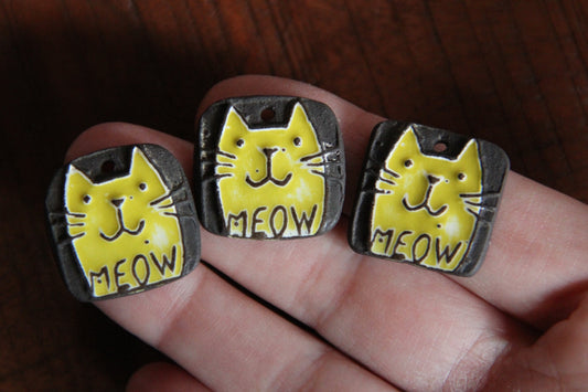 Kitty TRIO - 3 ceramic dangles
