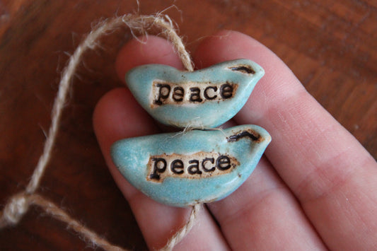 Peace - 1 bird bead