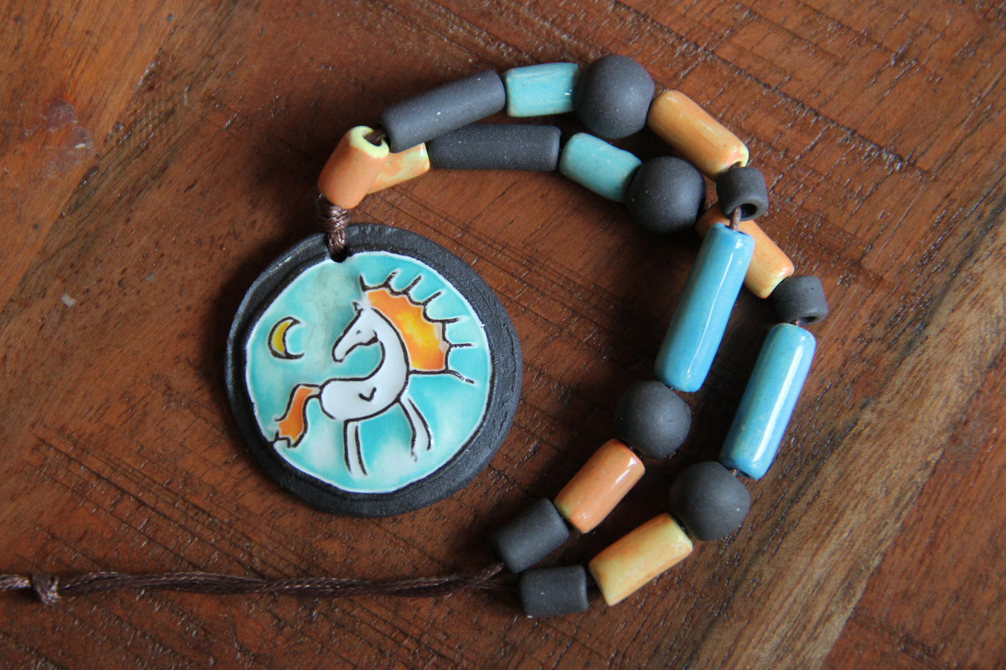 Horse under the Moon - Necklace Set