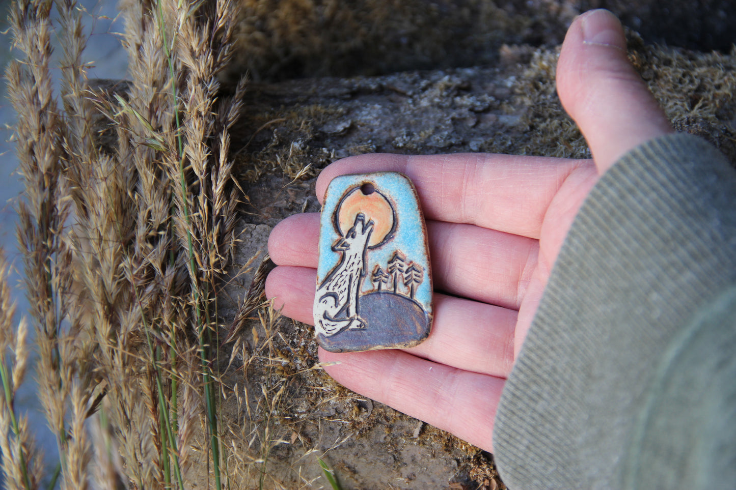 Wolf Howling to the Moon - Stoneware Rustic Pendant