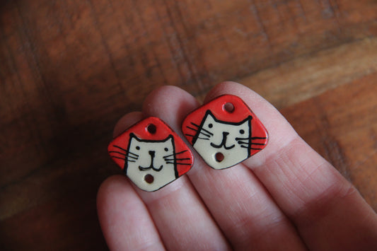 KITTY - a pair of ceramic CONNECTORS