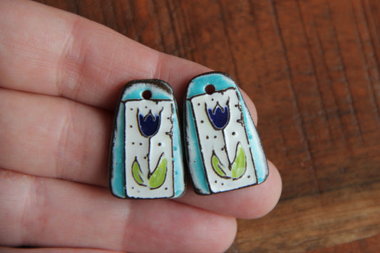 A pair of TULIPS ceramic earring dangles